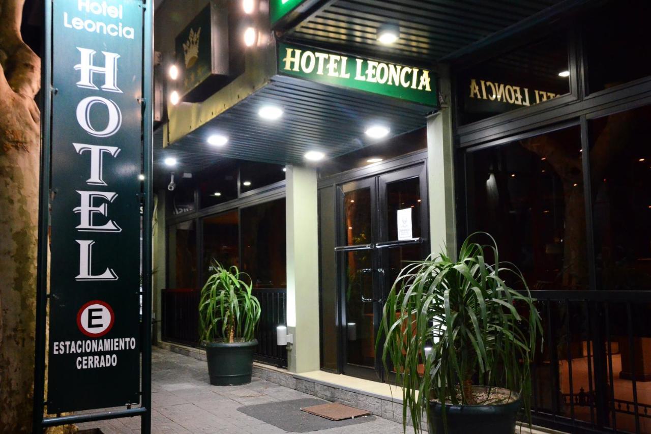 Hotel Leoncia Colonia del Sacramento Buitenkant foto