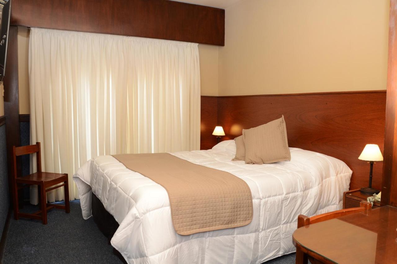 Hotel Leoncia Colonia del Sacramento Buitenkant foto