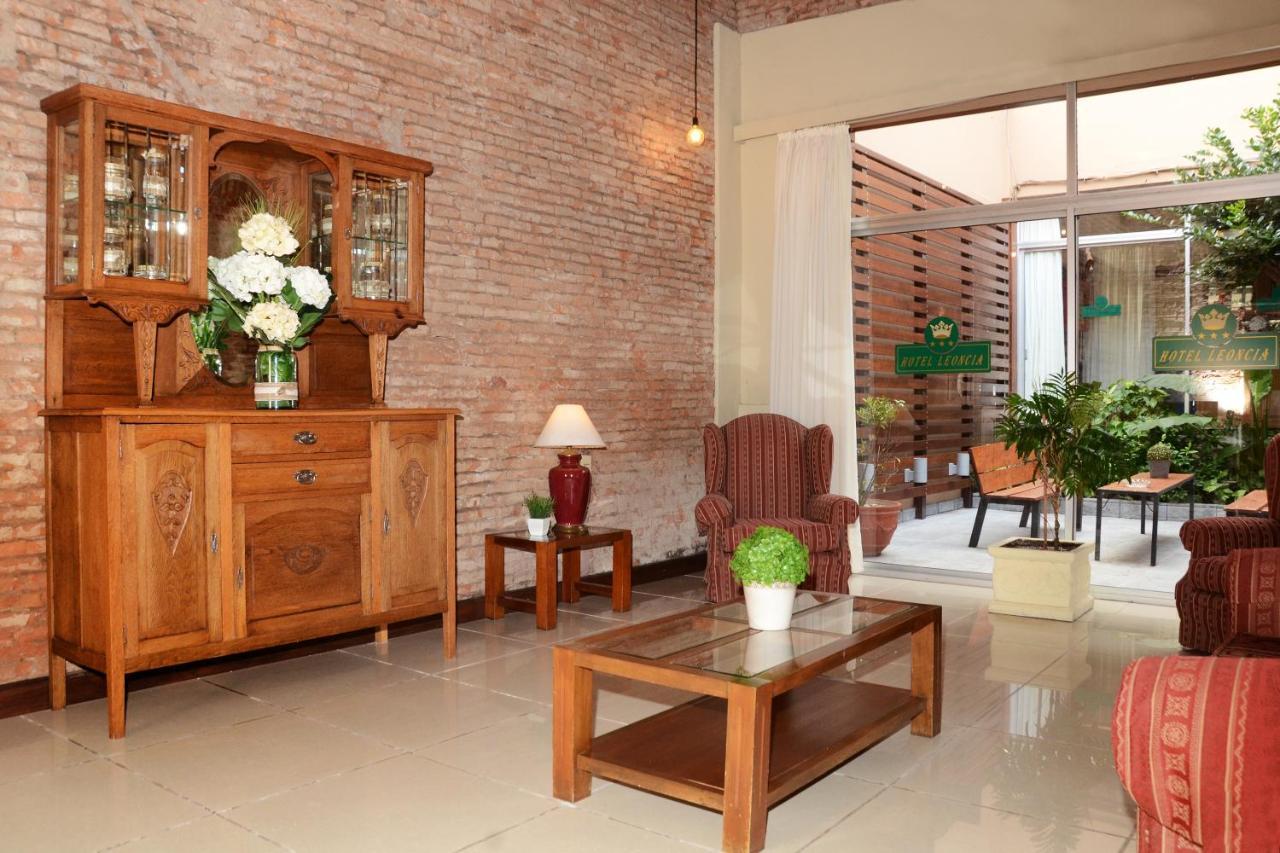 Hotel Leoncia Colonia del Sacramento Buitenkant foto