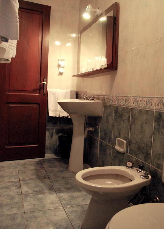 Hotel Leoncia Colonia del Sacramento Kamer foto