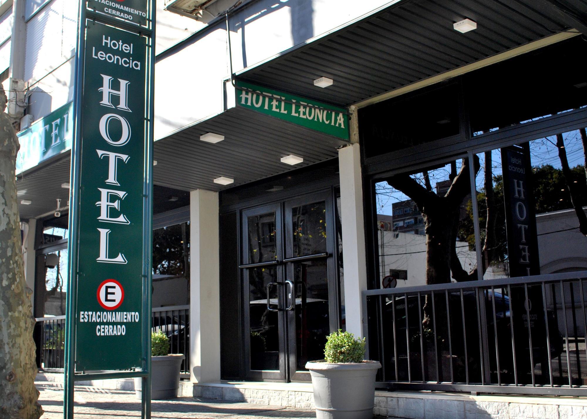 Hotel Leoncia Colonia del Sacramento Buitenkant foto